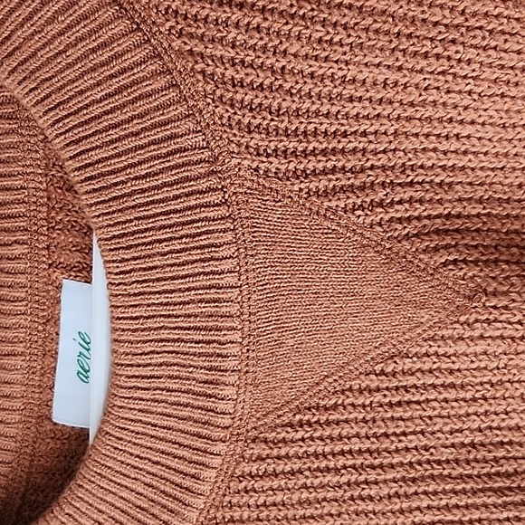 Aero Small burnt orange sweater - Picture 3 of 8